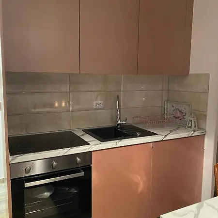 アパート Joy ヤホリナ